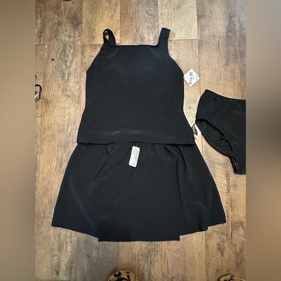 LL BEAN Tankini Skort Set 3pc Size 16 Black Ribbed UPF 50+ Lycra Sunblocking - Picture 2 of 10